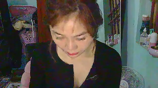 Uhem112 online show from 11-14-25, 02:43