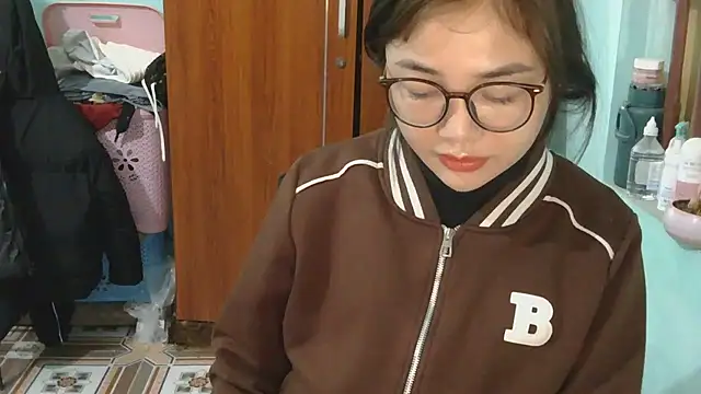 Uhem112 online show from 11-20-25, 12:44