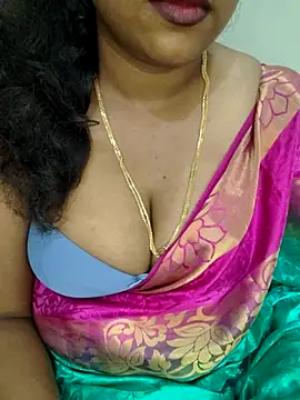 Snapshot of Anu_Reddy_10 chatting on 09-18-25, 05:26 Anu Reddy 10 online show from 09-18-25, 05:26