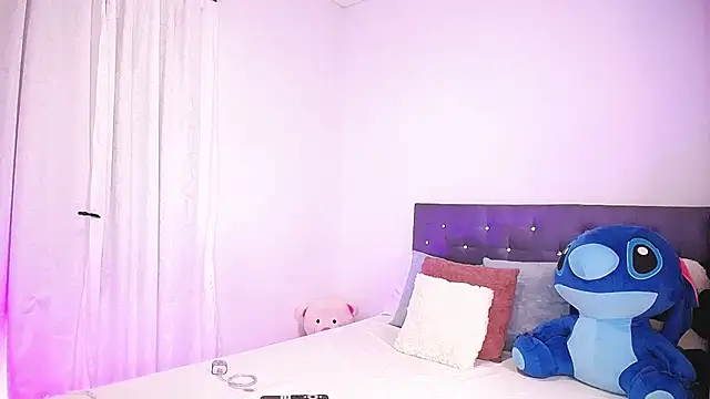 BryanaSmith21 online show from 09-29-25, 09:30