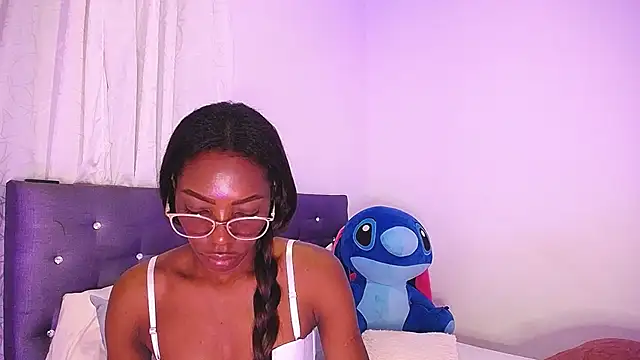 BryanaSmith21 online show from 10-29-25, 08:54