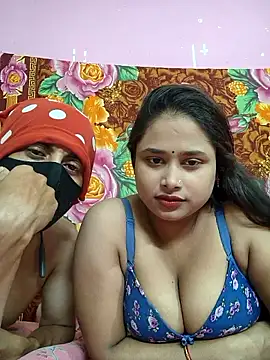 Seducing couple online show from 06-13-26, 06:17