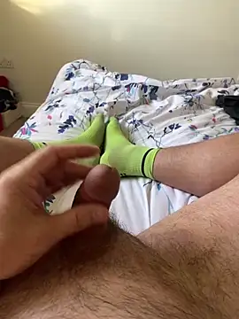 Snapshot of Bourne_606 chatting on 12-19-25, 01:07 Bourne 606 online show from 12-19-25, 01:07