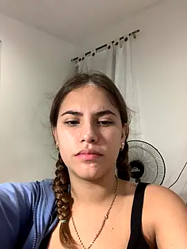 MiiluRosse online show from 12-19-25, 12:06