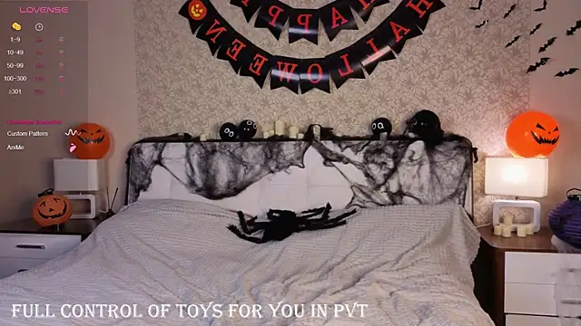 Anna mileer online show from 10-27-25, 01:31