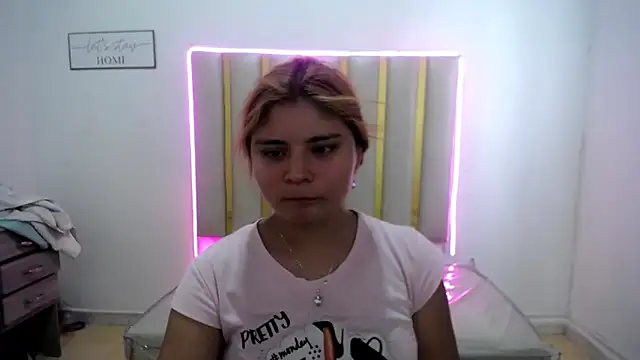 Snapshot of keilicita_tonny_18 chatting on 09-27-25, 05:40 keilicita tonny 18 online show from 09-27-25, 05:40