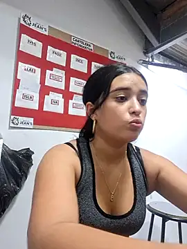 Nathaly78Rober online show from 10-28-25, 10:23