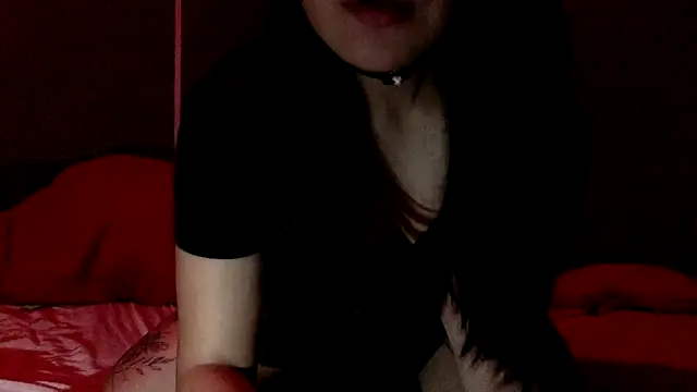 Snapshot of Akanett_cxtt chatting on 10-05-25, 01:48 Akanett cxtt online show from 10-05-25, 01:48