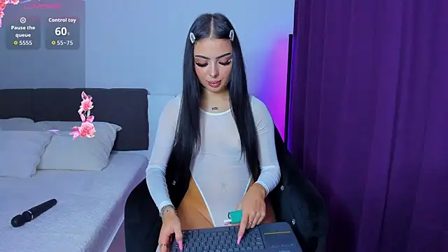 AshleyEttheenn online show from 10-07-25, 06:27