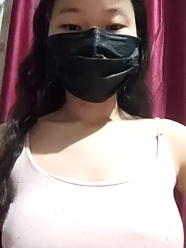 Snapshot of sia_143 chatting on 12-04-25, 12:47 sia 143 online show from 12-04-25, 12:47