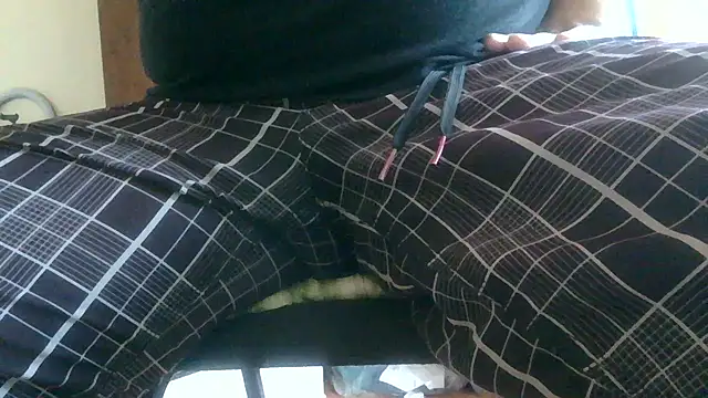 Snapshot of Cock4LadiesONLY chatting on 11-21-25, 09:30 Cock4LadiesONLY online show from 11-21-25, 09:30