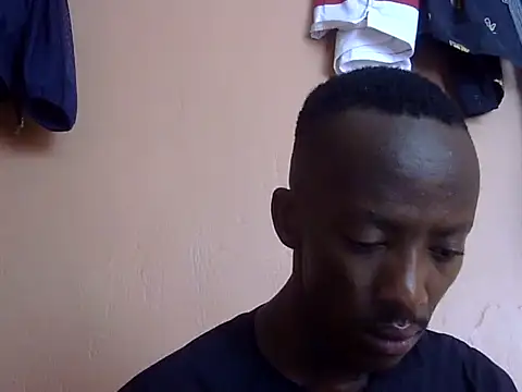 Snapshot of shadez94 chatting on 09-18-25, 06:59 shadez94 online show from 09-18-25, 06:59