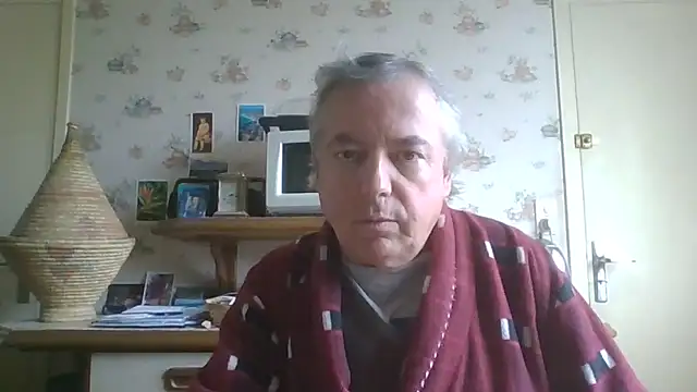 Snapshot of gegevincent chatting on 10-23-25, 01:21 gegevincent online show from 10-23-25, 01:21
