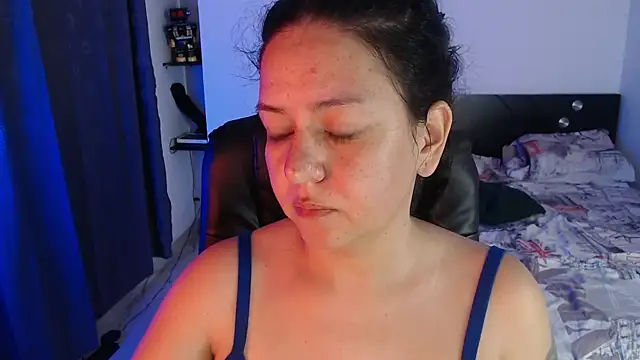 Abbyjoness21 online show from 10-11-25, 09:52