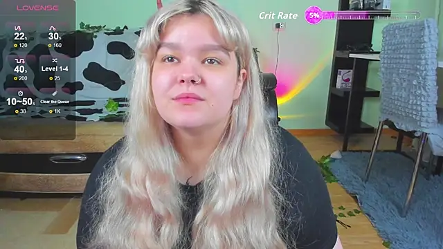 Snapshot of _CandyM1lky_ chatting on 09-12-25, 06:46 CandyM1lky online show from 09-12-25, 06:46