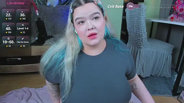 Snapshot of _CandyM1lky_ chatting on 11-21-25, 06:34 CandyM1lky online show from 11-21-25, 06:34