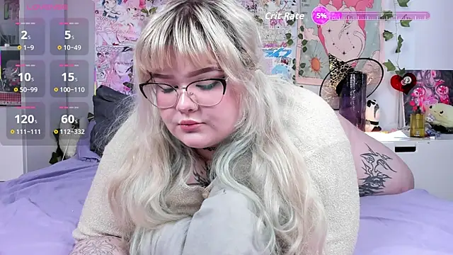  CandyM1lky  online show from 04-25-26, 07:44