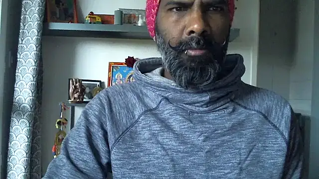 frenchblackc31 online show from 12-20-25, 09:16