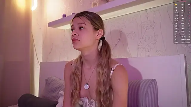 Snapshot of AnneVerity chatting on 09-27-25, 07:19 AnneVerity online show from 09-27-25, 07:19