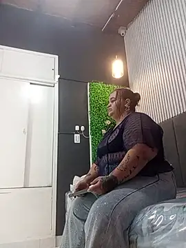 OneLustyBBW online show from 04-25-26, 11:35