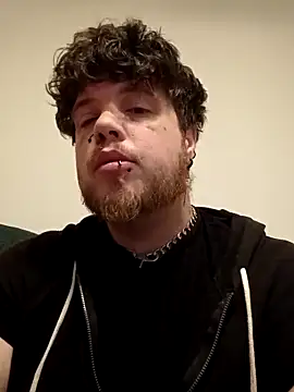 Kiami Noara online show from 03-19-26, 01:48