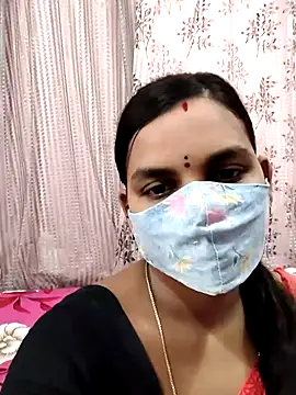 Snapshot of Lalitha-1995 chatting on 09-15-25, 05:40 Lalitha-1995 online show from 09-15-25, 05:40