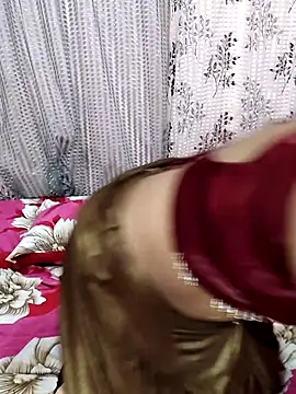 Snapshot of Lalitha-1995 chatting on 11-03-25, 06:20 Lalitha-1995 online show from 11-03-25, 06:20