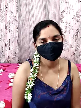 Snapshot of Lalitha-1995 chatting on 11-10-25, 06:01 Lalitha-1995 online show from 11-10-25, 06:01