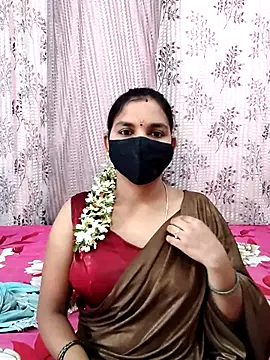 Snapshot of Lalitha-1995 chatting on 11-11-25, 06:35 Lalitha-1995 online show from 11-11-25, 06:35