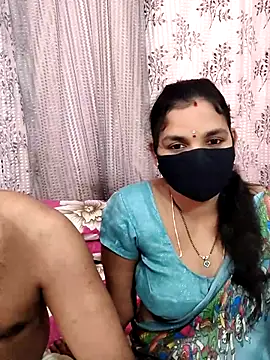 Snapshot of Lalitha-1995 chatting on 11-23-25, 09:09 Lalitha-1995 online show from 11-23-25, 09:09