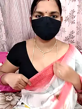 Snapshot of Lalitha-1995 chatting on 11-24-25, 06:24 Lalitha-1995 online show from 11-24-25, 06:24