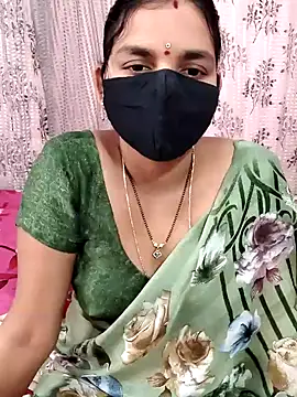 Snapshot of Lalitha-1995 chatting on 11-28-25, 05:21 Lalitha-1995 online show from 11-28-25, 05:21