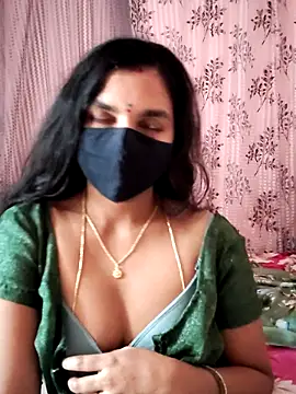 Snapshot of Lalitha-1995 chatting on 12-03-25, 05:26 Lalitha-1995 online show from 12-03-25, 05:26