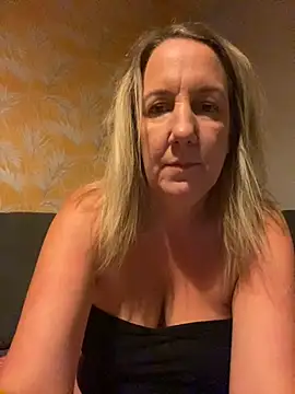 X-Victoria-X online show from 09-14-25, 12:43