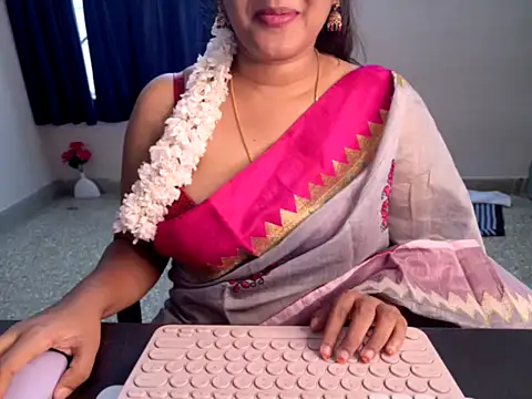 Snapshot of Anjalistar chatting on 09-23-25, 04:15 Anjalistar online show from 09-23-25, 04:15