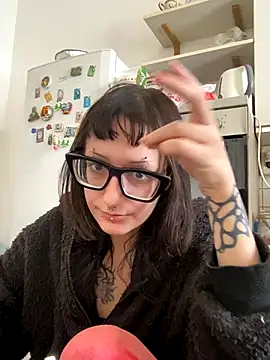 severingratty online show from 11-18-25, 09:36