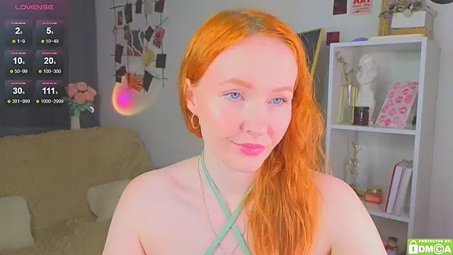Snapshot of JoyceJones chatting on 10-08-25, 07:11 JoyceJones online show from 10-08-25, 07:11