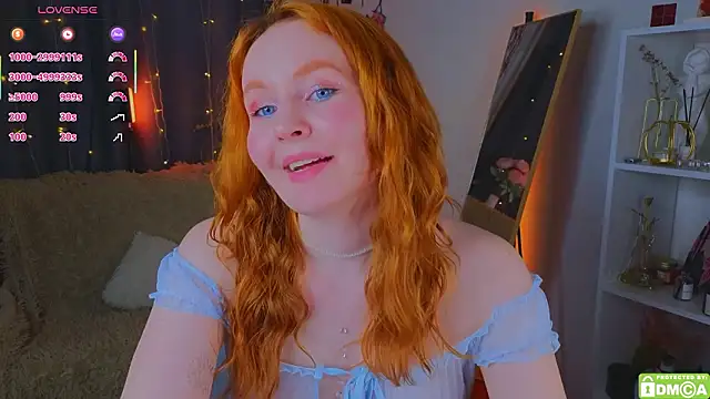 Snapshot of JoyceJones chatting on 02-12-26, 08:15 JoyceJones online show from 02-12-26, 08:15