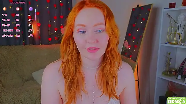 Snapshot of JoyceJones chatting on 02-17-26, 08:37 JoyceJones online show from 02-17-26, 08:37
