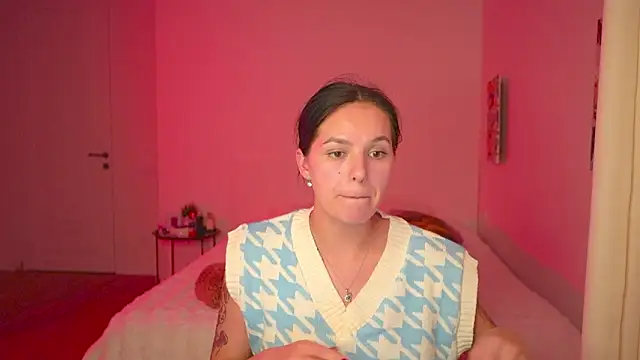 Snapshot of EwelynScott chatting on 09-27-25, 09:31 EwelynScott online show from 09-27-25, 09:31