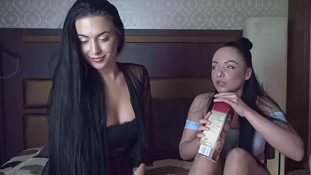 BustyBrunettes online show from 09-28-25, 11:48