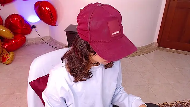 miascarlet 16 online show from 10-07-25, 02:47