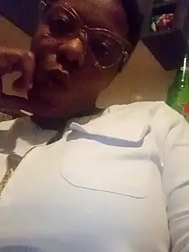 Snapshot of SexyMellon chatting on 09-12-25, 06:41 SexyMellon online show from 09-12-25, 06:41