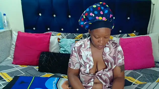 Snapshot of SexyMellon chatting on 10-14-25, 03:18 SexyMellon online show from 10-14-25, 03:18