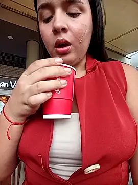 Snapshot of Lambedora_69 chatting on 10-13-25, 07:36 Lambedora 69 online show from 10-13-25, 07:36