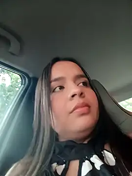 Snapshot of Lambedora_69 chatting on 12-13-25, 08:25 Lambedora 69 online show from 12-13-25, 08:25