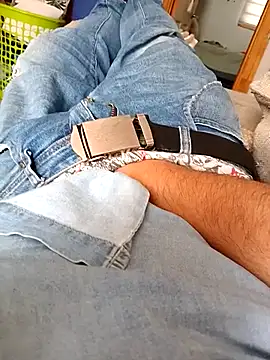 Jefeeeeeeeeee online show from 10-29-25, 05:25