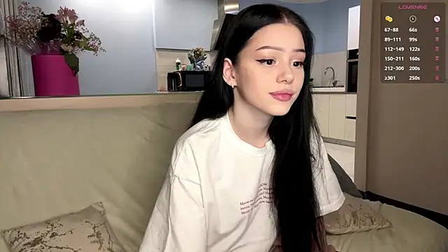 KateHardcastle online show from 10-01-25, 01:28