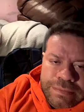 Snapshot of ANDY01114 chatting on 11-11-25, 04:56 ANDY01114 online show from 11-11-25, 04:56