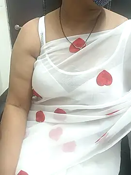 Snapshot of Anushka134 chatting on 10-06-25, 10:23 Anushka134 online show from 10-06-25, 10:23